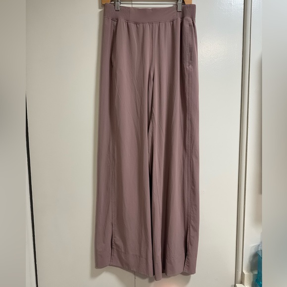 Lululemon Stretch Woven High Rise Wide Leg Pant - Picture 4 of 6